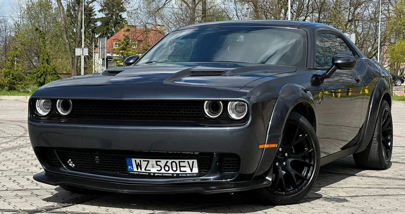 Dodge Challenger cena 141450 przebieg: 125025, rok produkcji 2017 z Płock małe 631